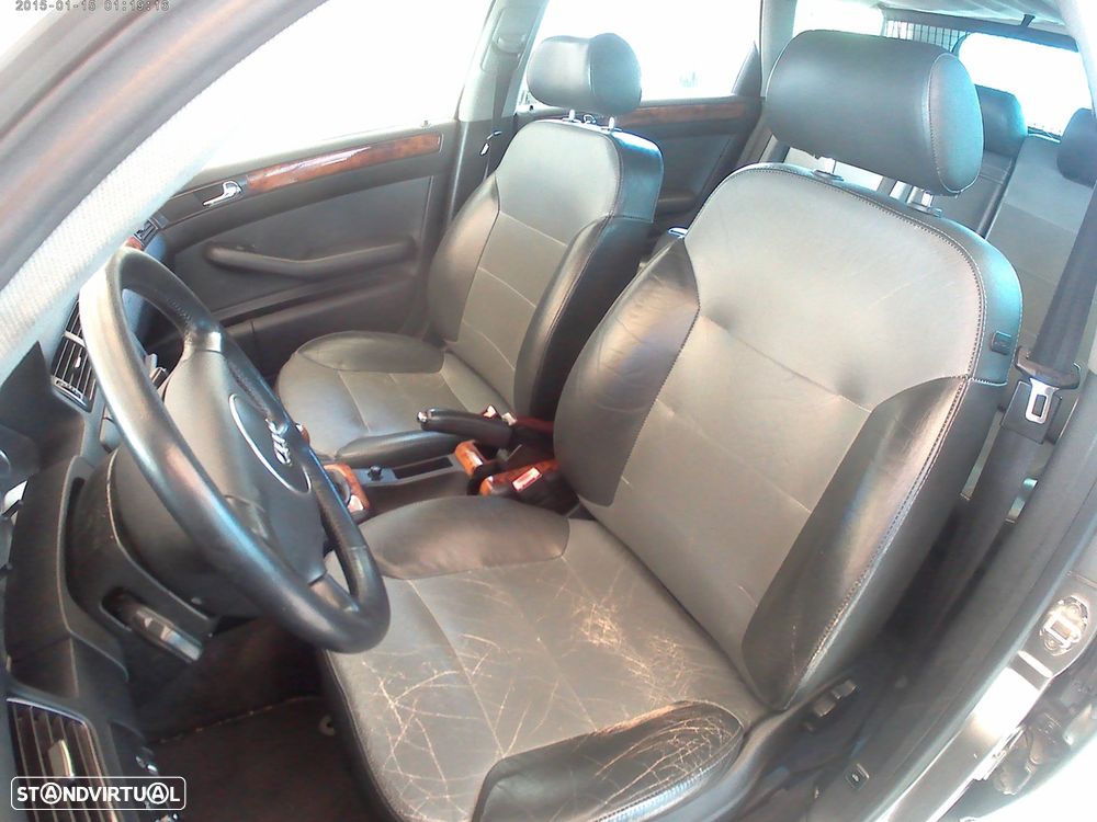 Audi A6 Allroad 2.5 TDI - 12