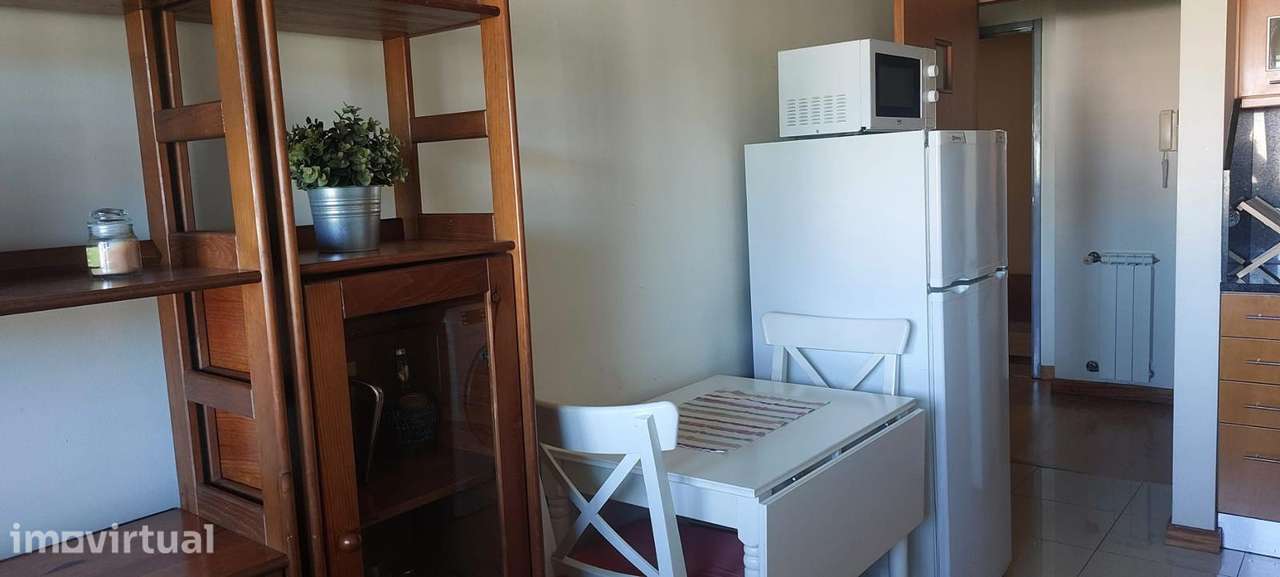 Apartamento T1k junto à FEUP, FEP e FMUP - Grande imagem: 2/10