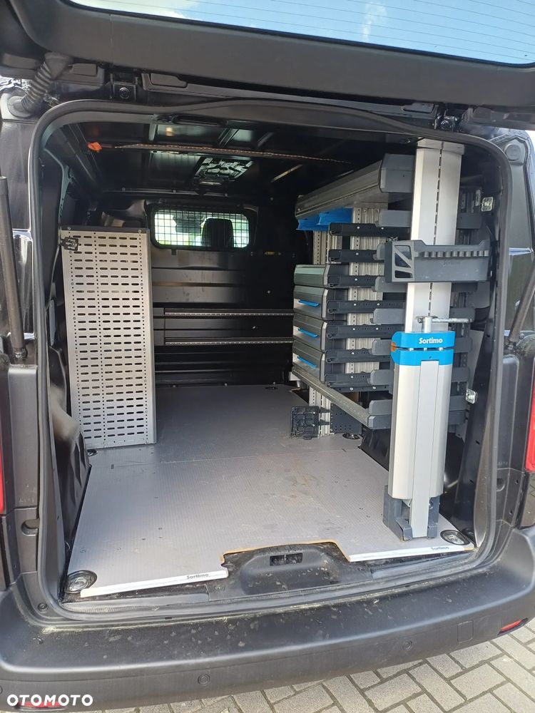 Opel Vivaro - 5