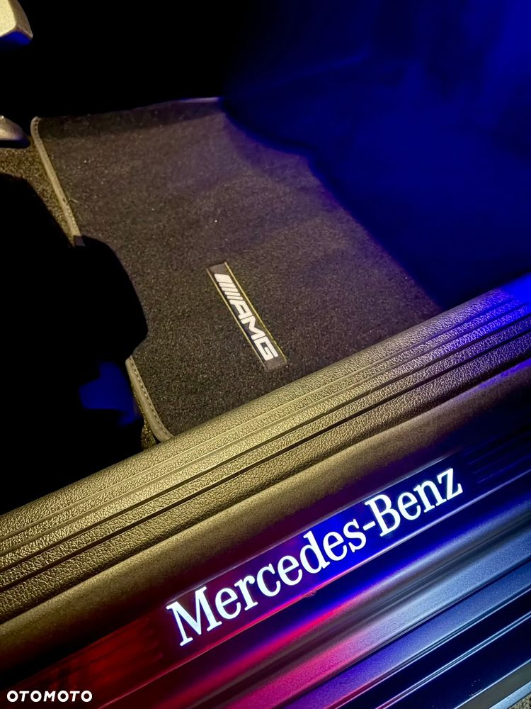 Mercedes-Benz CLA 250 E AMG Line 8G-DCT - 33