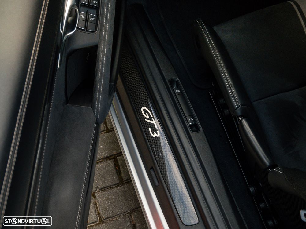 Porsche 911 (991) GT3 PDK - 36