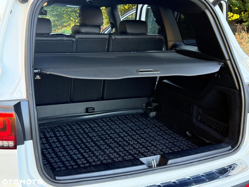 Mercedes-Benz GLB - 21