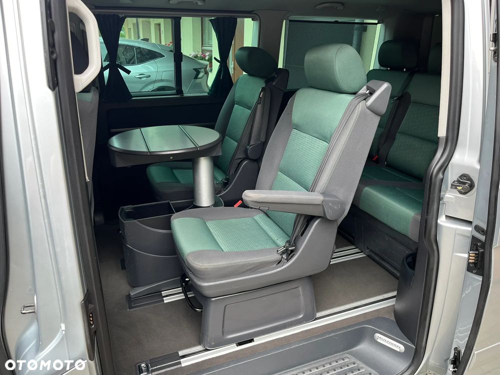 Volkswagen Multivan - 14