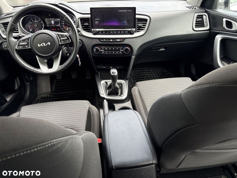 Kia Ceed 1.5 T-GDI M - 19