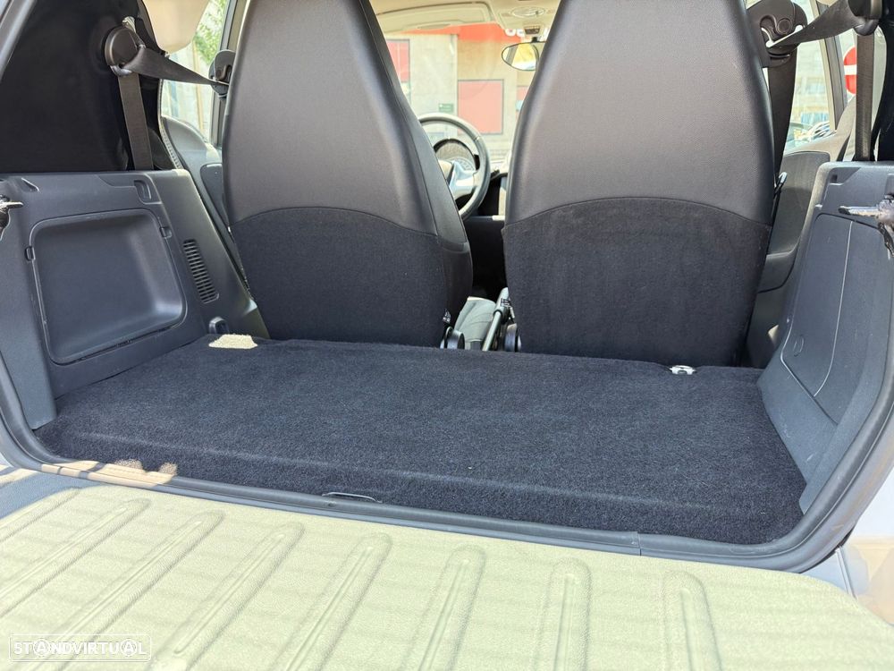 Smart ForTwo Coupé 1.0 mhd Passion 71 - 32