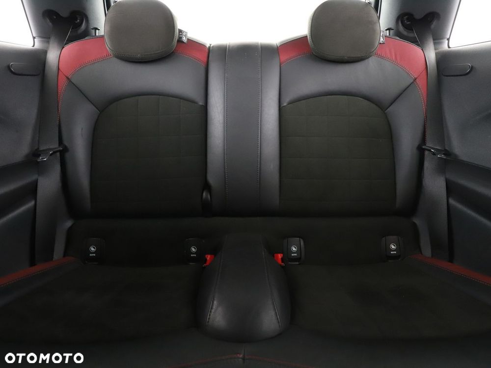 MINI Cooper John Works - 15