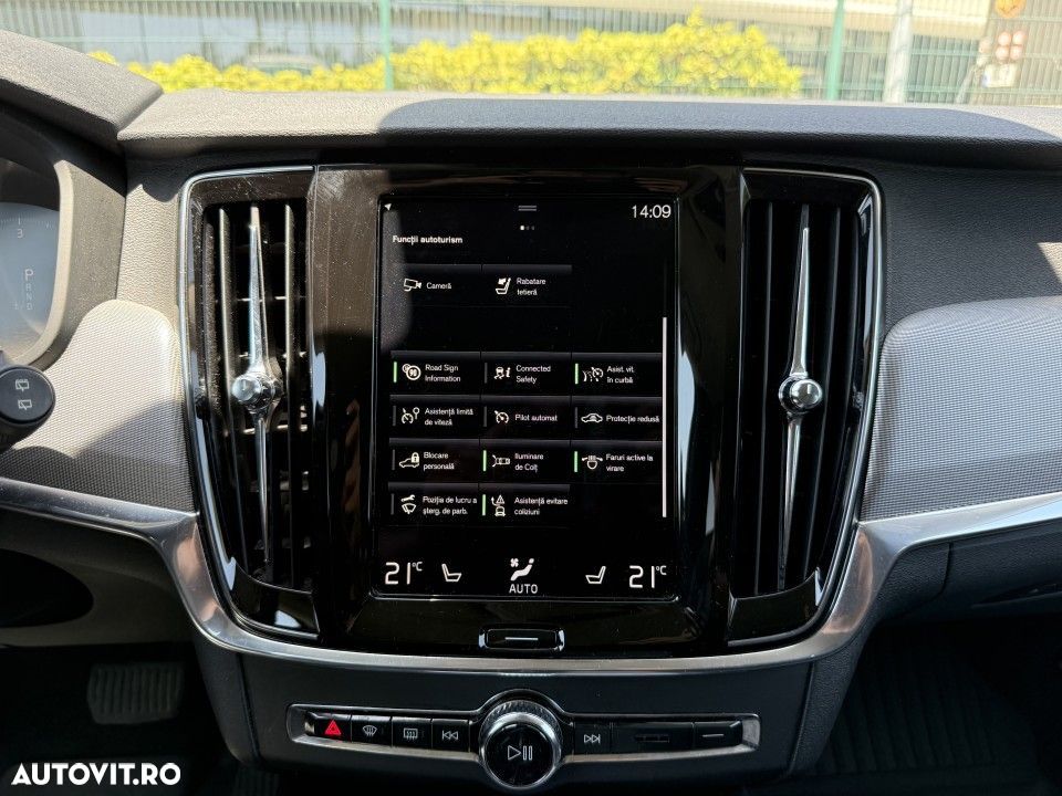 Volvo V90 Cross Country D4 AWD Geartronic - 29