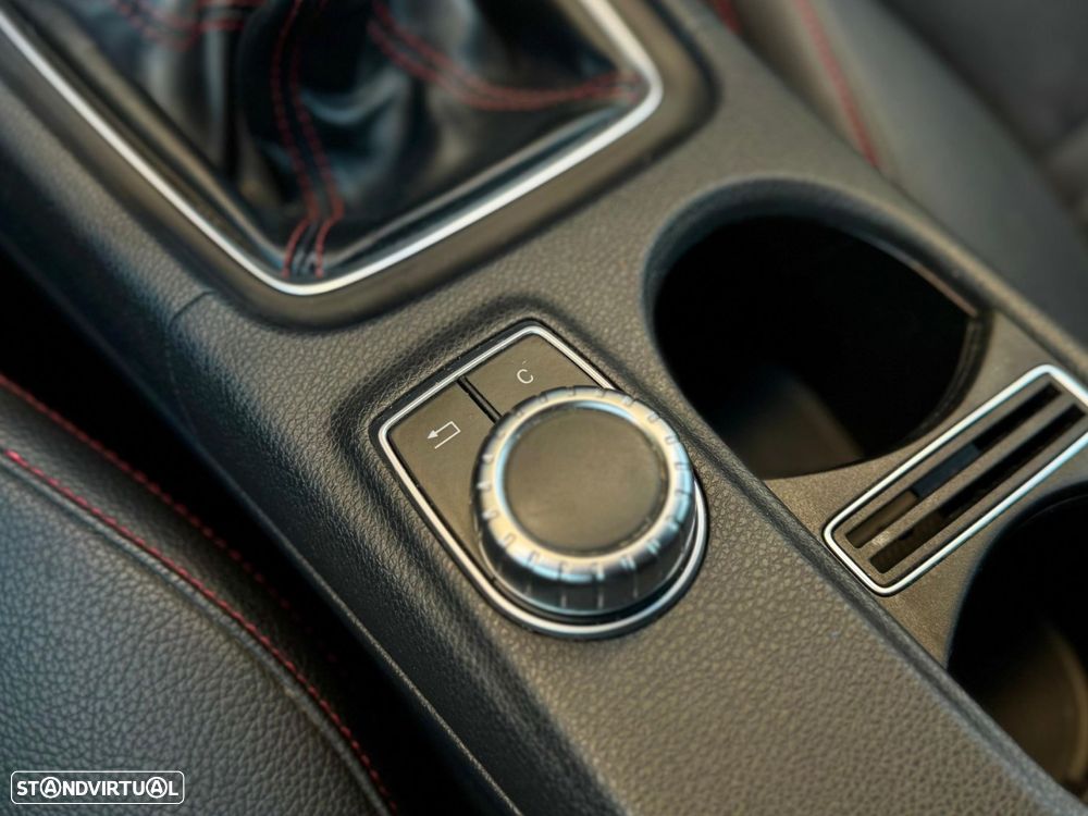 Mercedes-Benz A 180 d AMG Line - 40