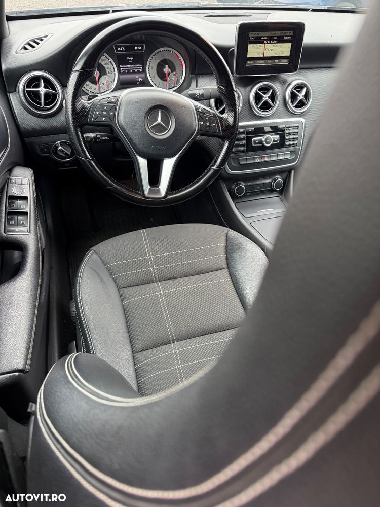 Mercedes-Benz A 180 7G-DCT - 7