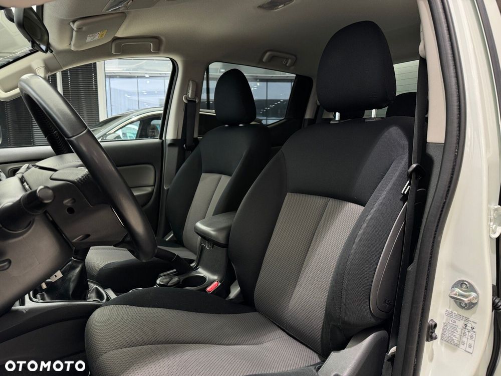 Mitsubishi L200 2.4 d DC Invite EU6 - 9