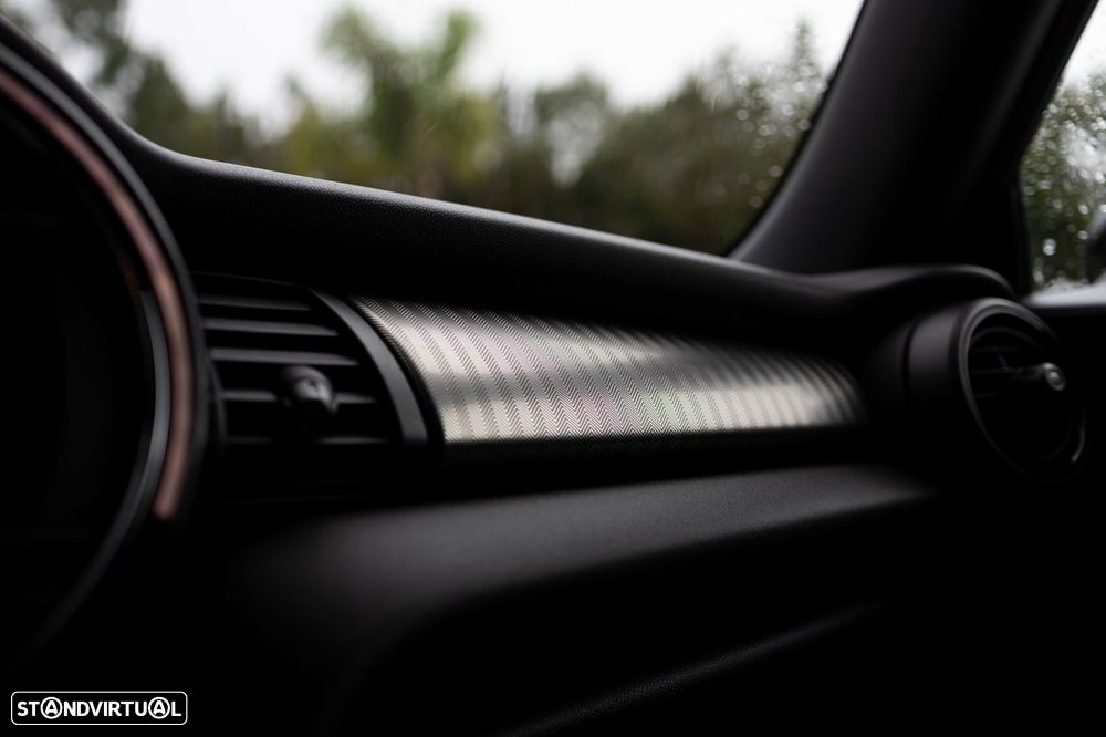 MINI 3 Portas Cooper D Auto - 14