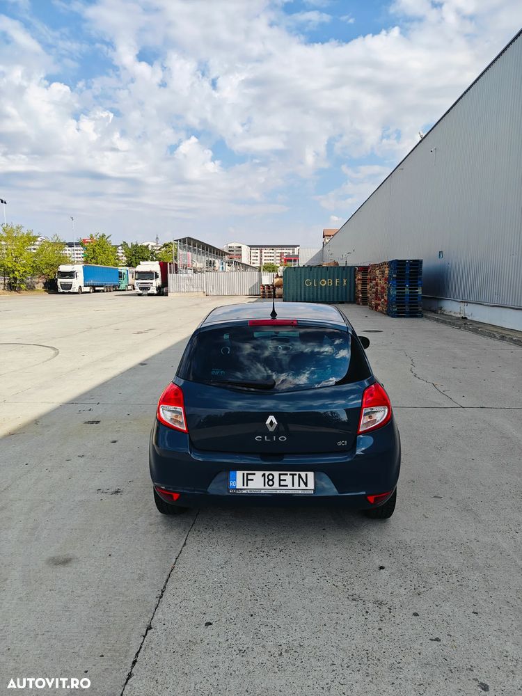 Renault Clio III 1.5dCi Expression - 4