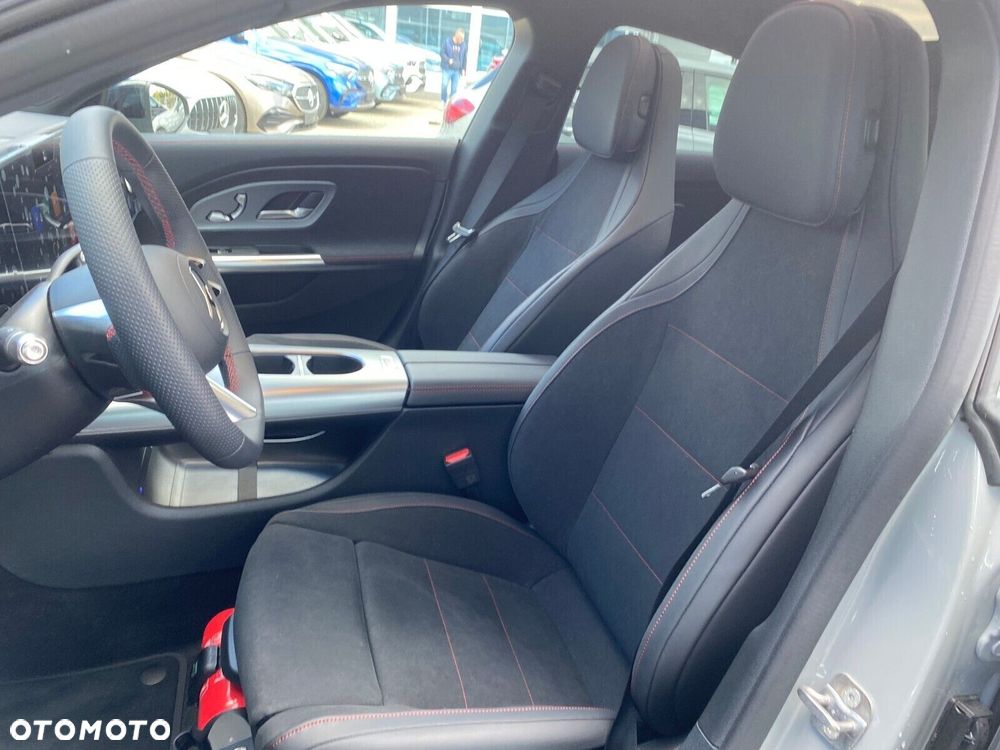 Mercedes-Benz CLA - 9