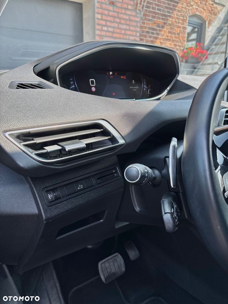 Peugeot 3008 1.5 BlueHDi GT Pack S&S EAT8 - 24