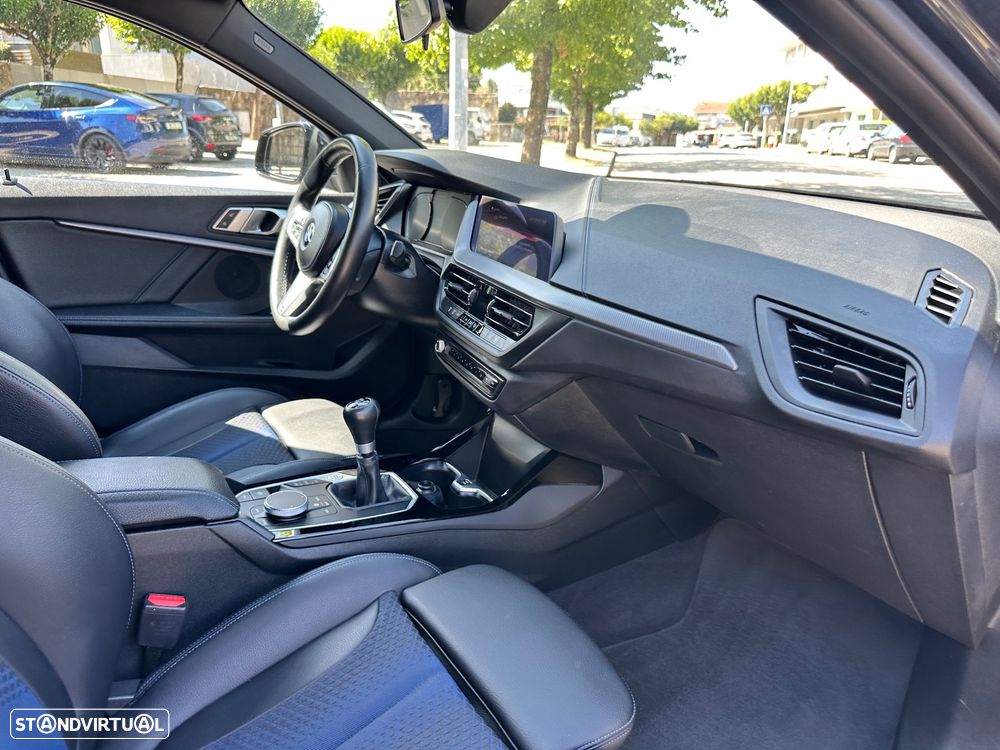 BMW 116 d Pack Desportivo M - 38