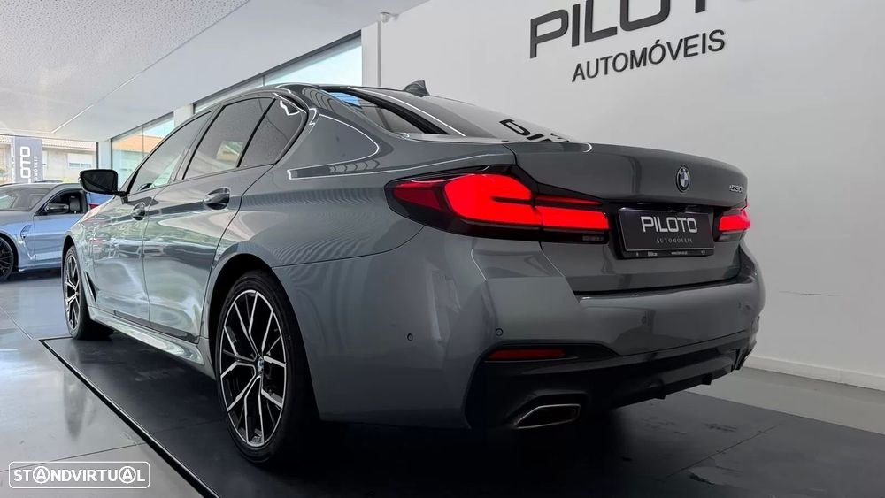 BMW 530 e Pack Desportivo M - 10