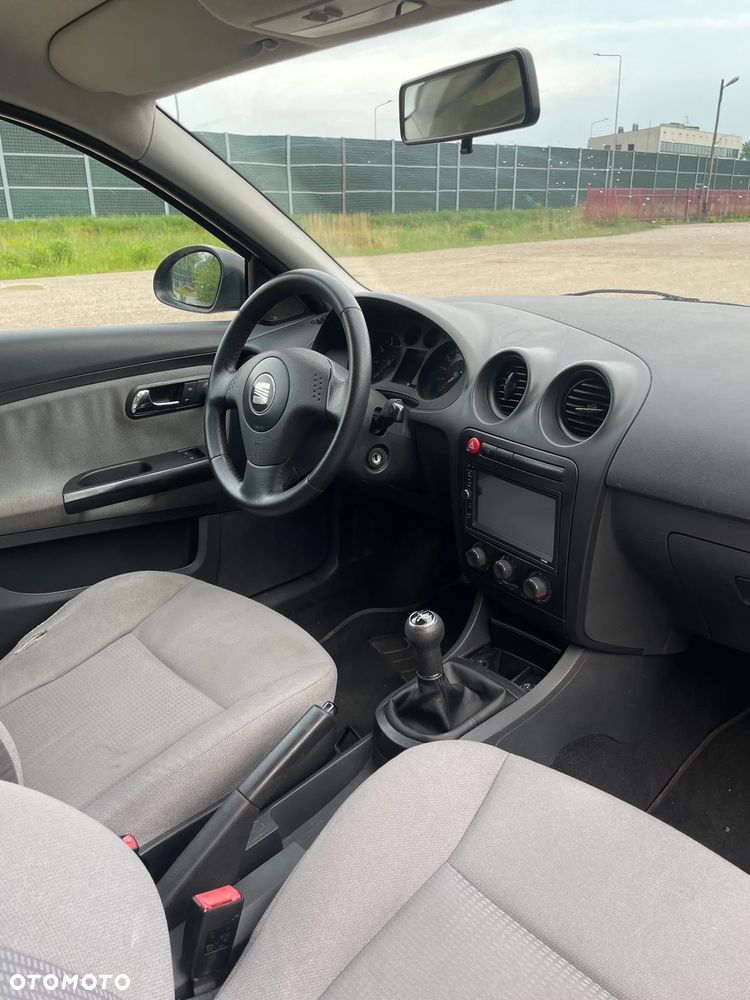 Seat Ibiza 1.4 16V Reference - 15