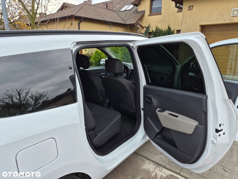 Dacia Lodgy 1.6 SCe Laureate S&S - 19