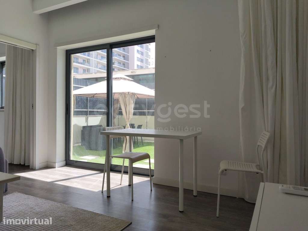 T1 Mobilado com Terraço Privativo , Quinta dos Barros / Laranjeiras... - Grande imagem: 2/15