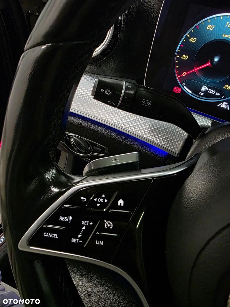 Mercedes-Benz Klasa E 220 d 9G-TRONIC AMG Line - 23