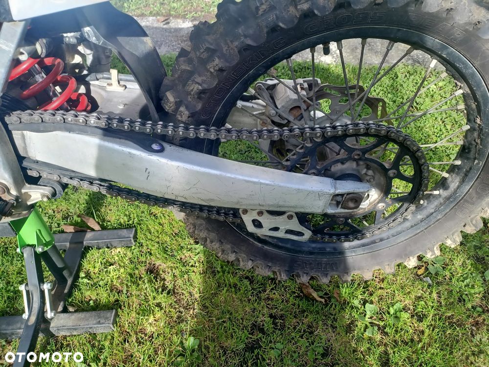 Yamaha YZF - 5