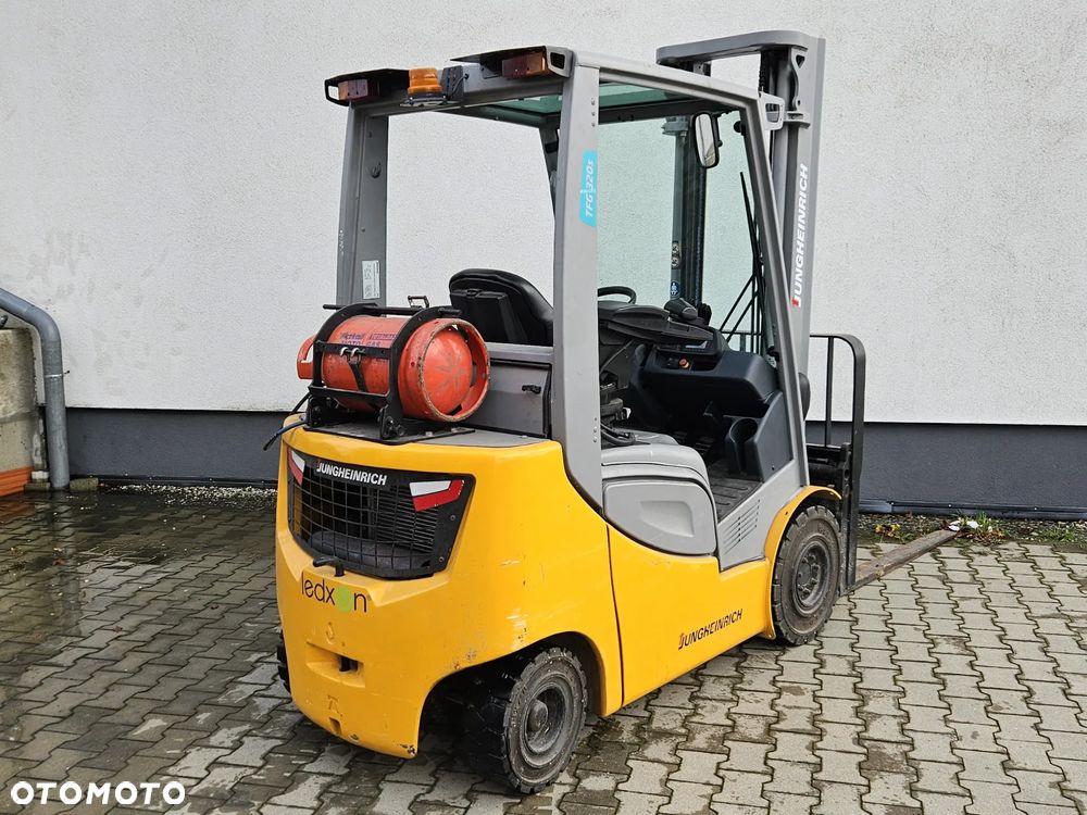 Jungheinrich TFG 320s - 2