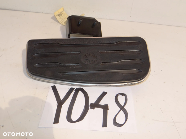 YAMAHA XVS 950 MIDNIGHT STAR PODEST PODUÓŻEK STOPKA SET  PRAWY  Y048