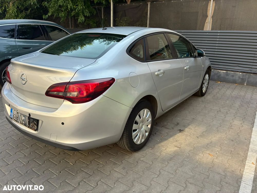 Opel Astra 1.6 TWINPORT ECOTEC Enjoy Aut. - 4