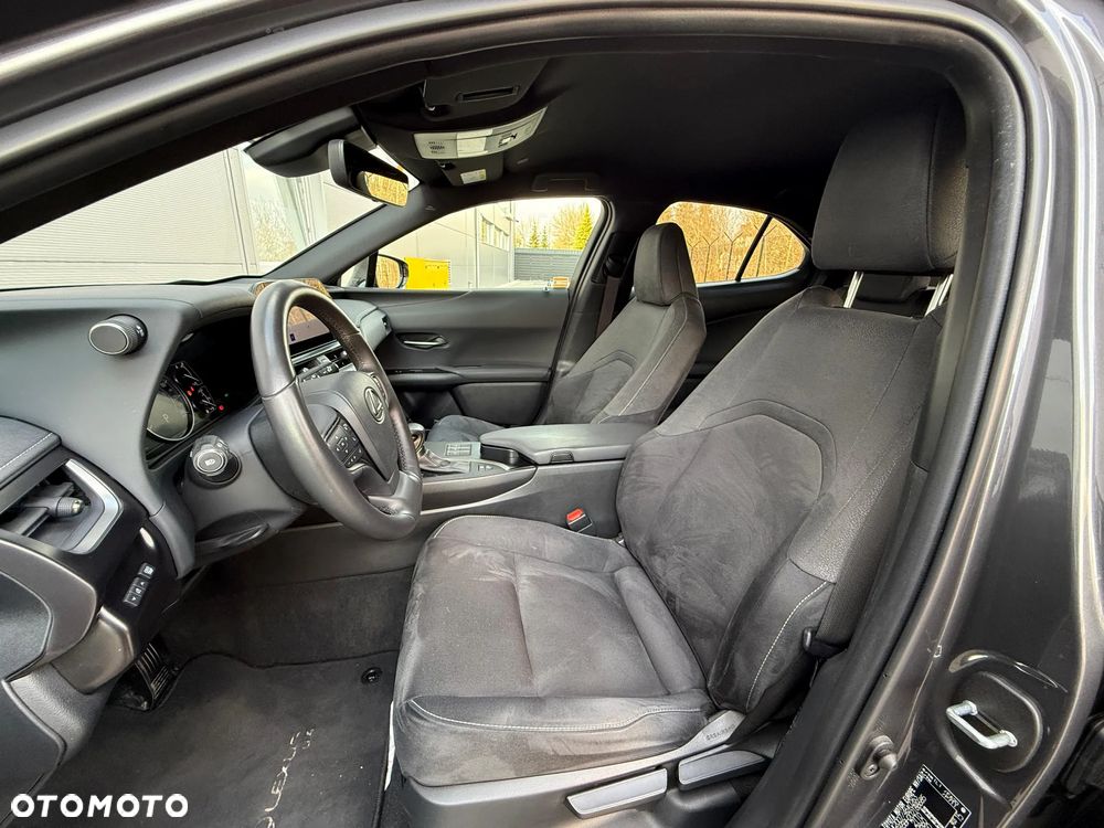 Lexus UX 250h GPF Business 2WD - 14