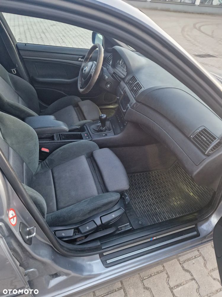 BMW Seria 3 320i - 11