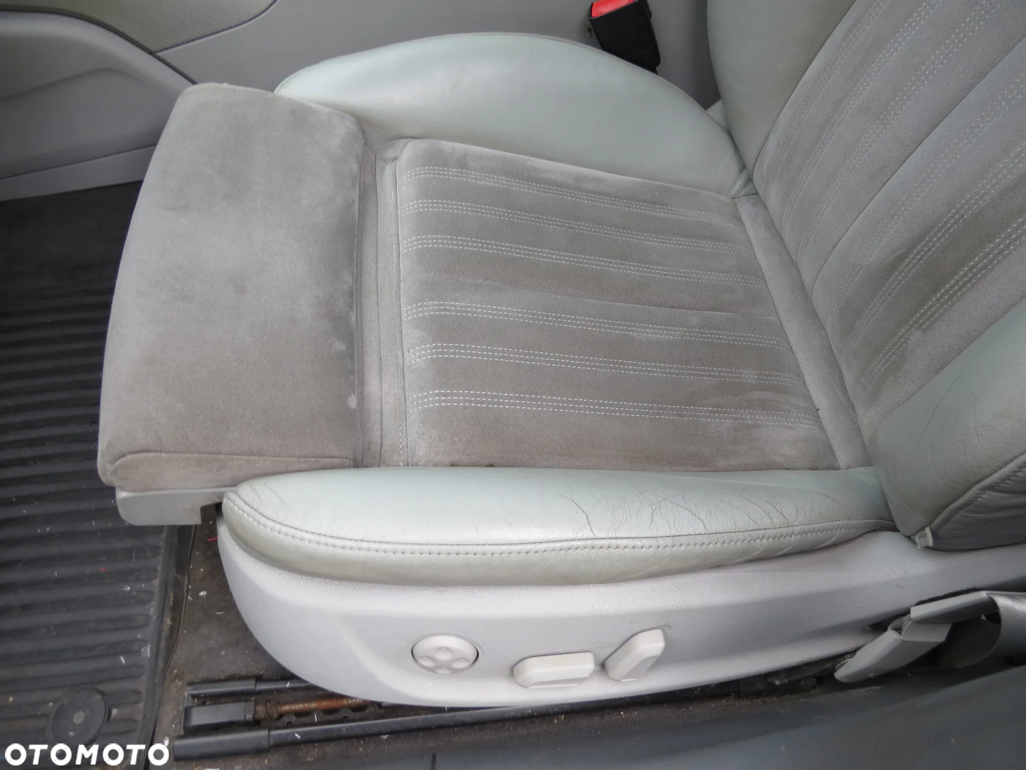 FOTELE SIEDZENIA ALCANTARA GRZANE KOMPLET EUROPA SEDAN AUDI A6 C7 - 2