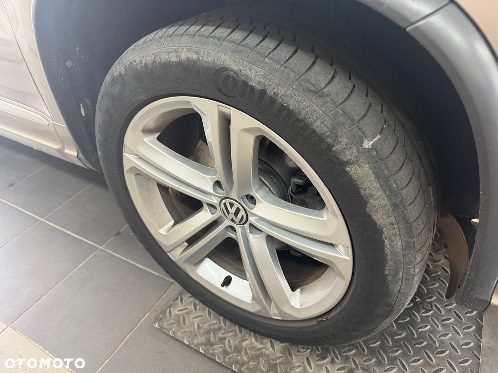 Volkswagen Tiguan - 13