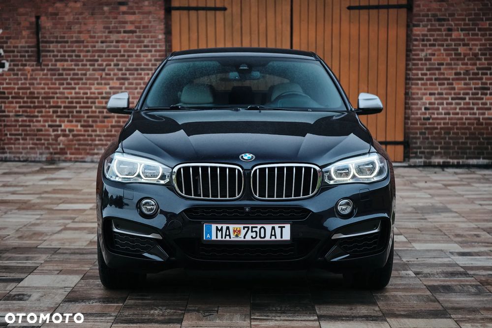 BMW X6 xDriveM50d - 29