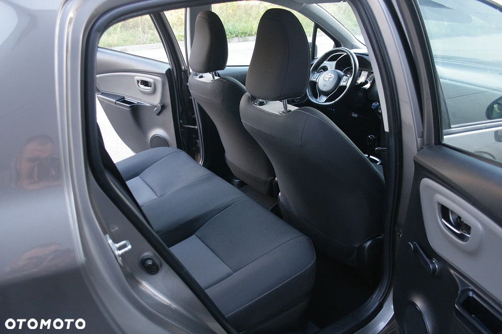 Toyota Yaris - 15