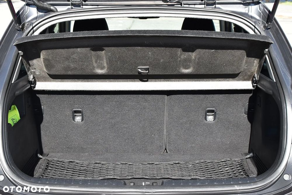 Kia Stonic - 18