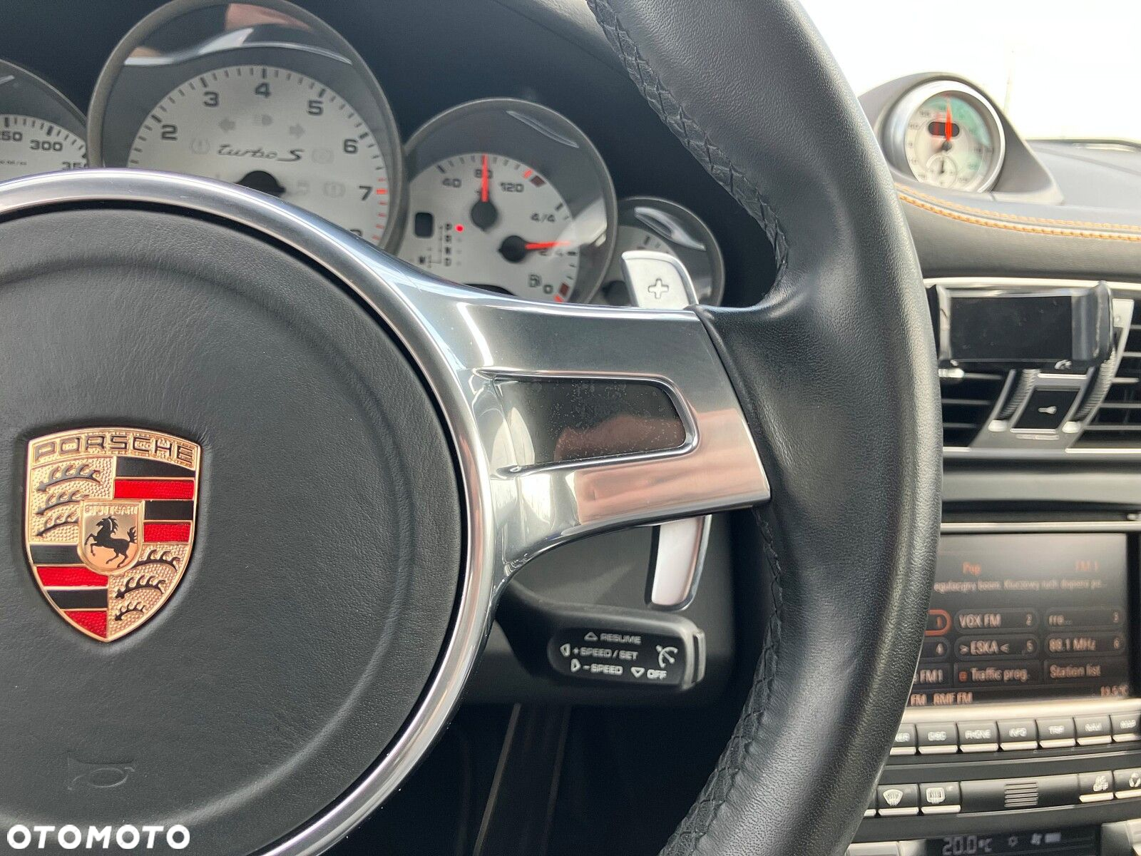 Porsche 911 - 24
