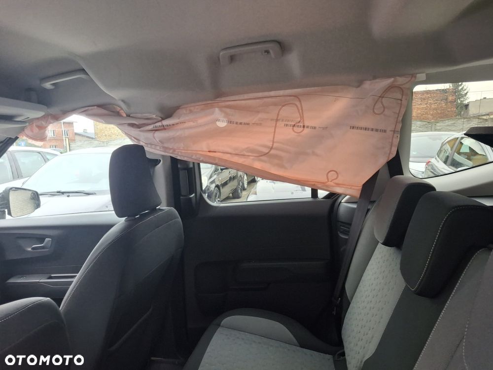 Ford Tourneo Courier 1.0 EcoBoost ACTIVE - 11