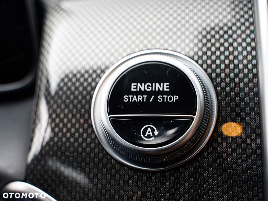 Mercedes-Benz GLC - 12