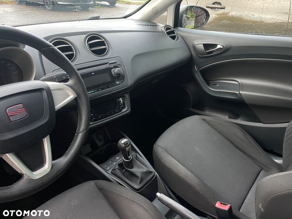 Seat Ibiza SC 1.6 16V Sport - 9