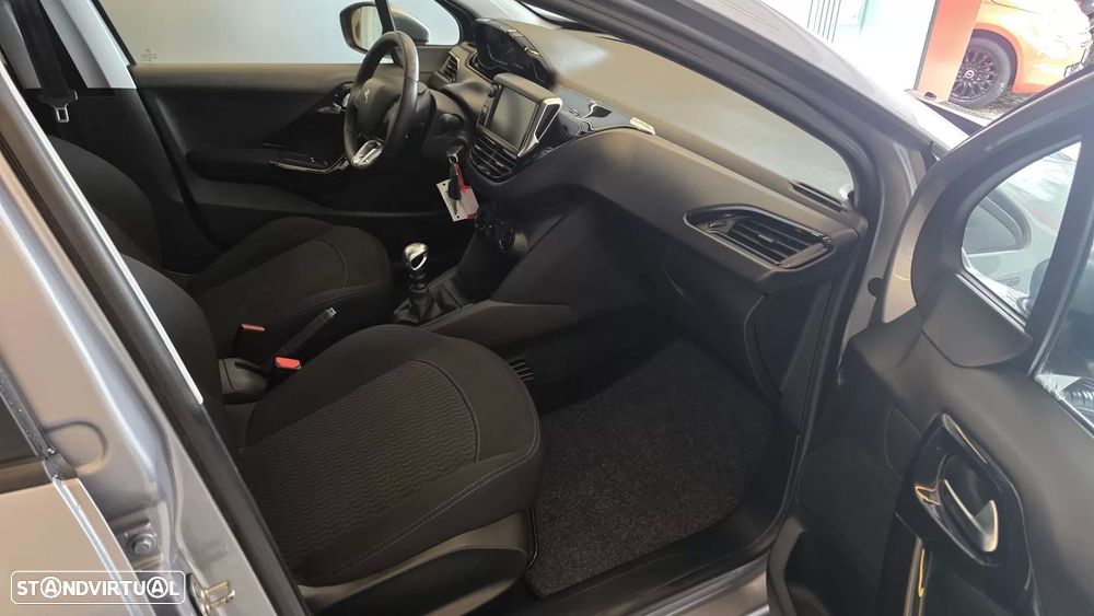 Peugeot 208 1.5 BlueHDi Signature - 49