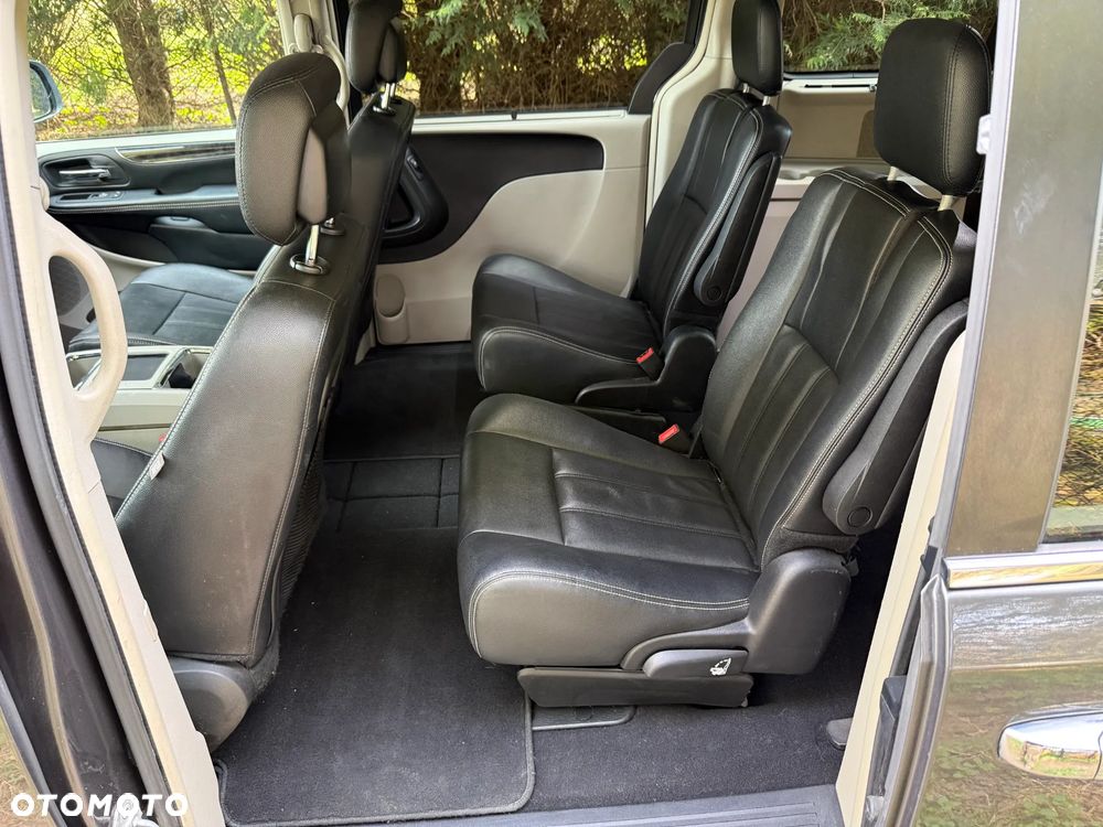 Chrysler Town & Country 3.6 Touring - 10