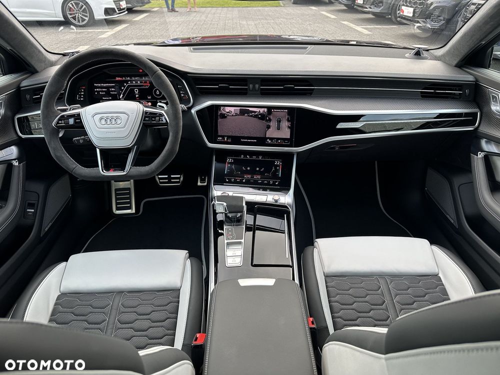 Audi RS6 Avant - 17