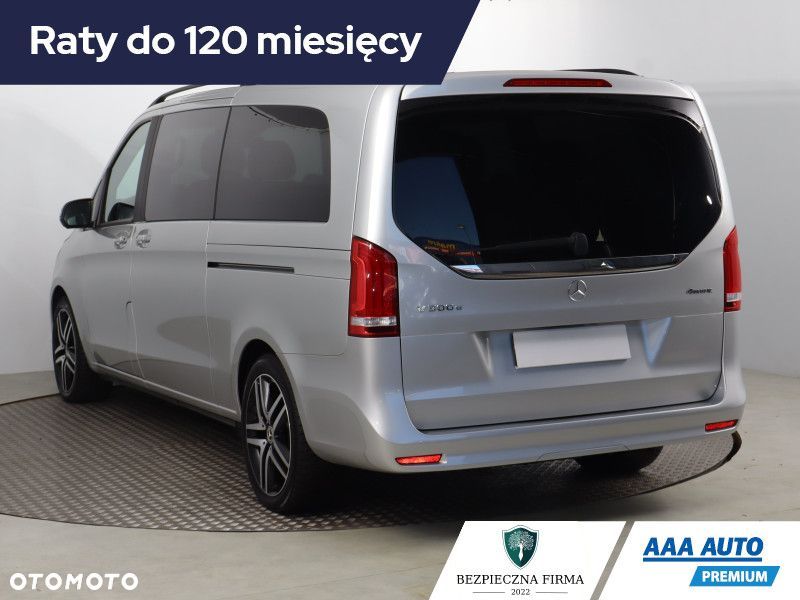 Mercedes-Benz Klasa V - 6
