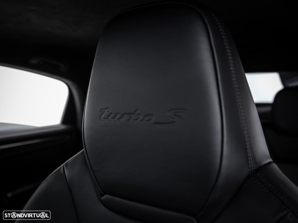 Porsche Cayenne Coupé Turbo S E-Hybrid - 15