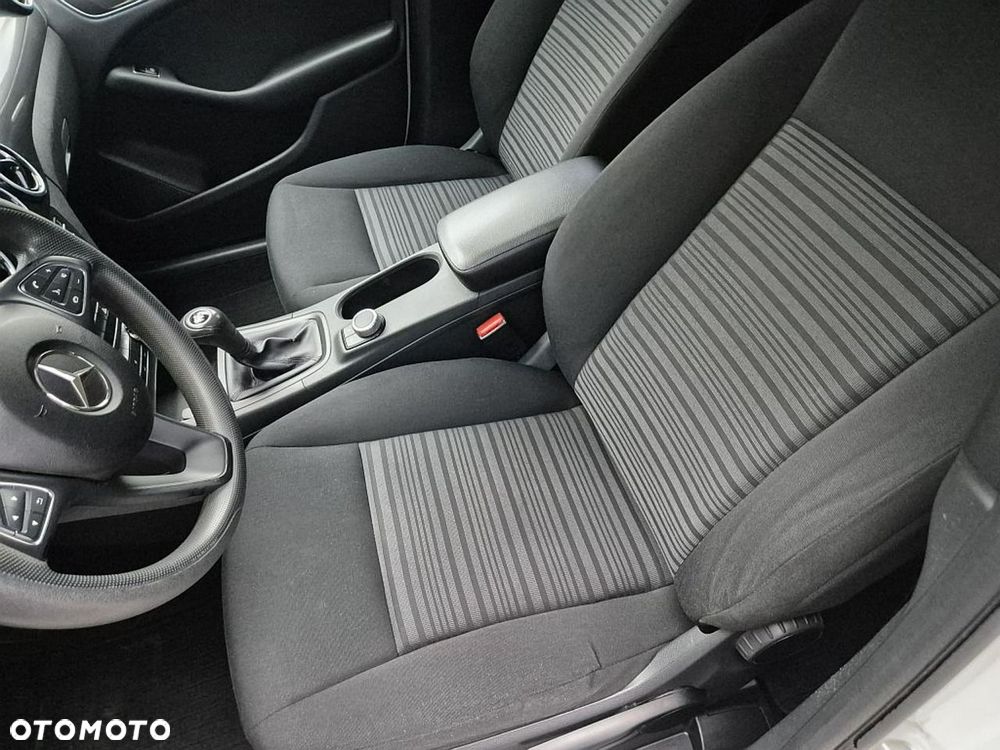 Mercedes-Benz Klasa B 180 BlueEFFICIENCY Edition - 18