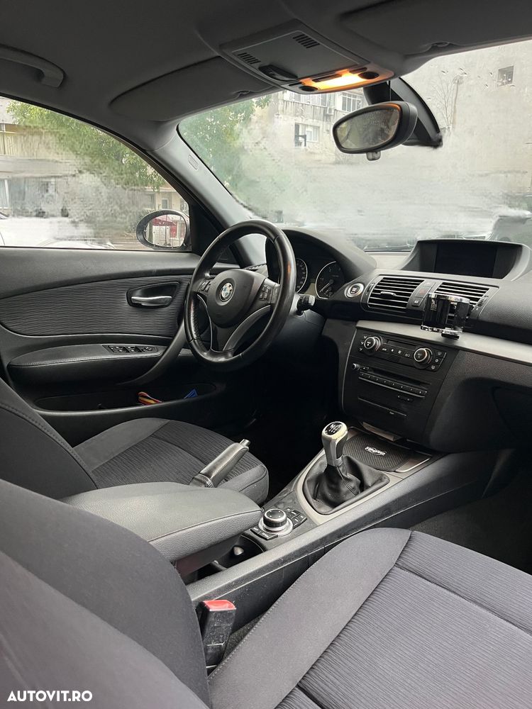 BMW Seria 1 118d - 13