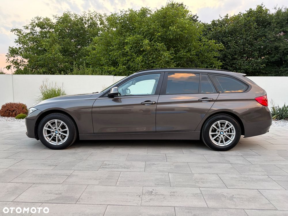 BMW Seria 3 318d DPF - 8