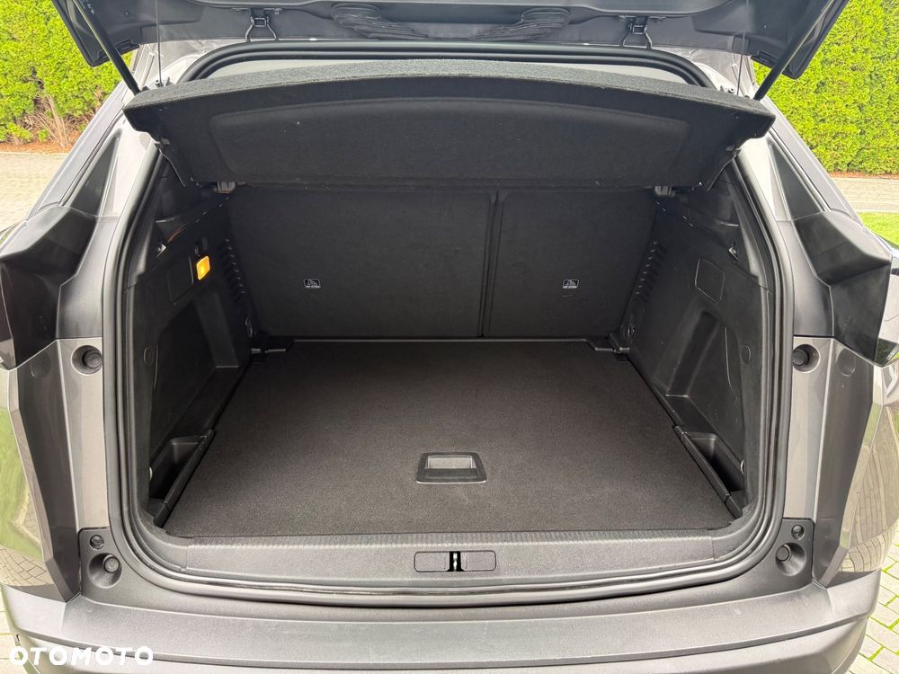 Peugeot 3008 1.5 BlueHDi Active Pack S&S EAT8 - 28