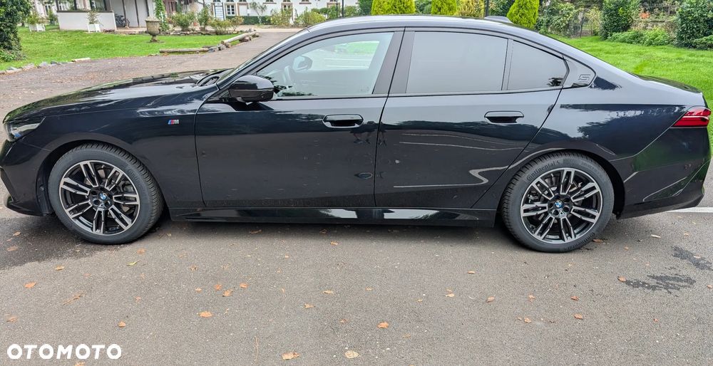 BMW Seria 5 520i - 11