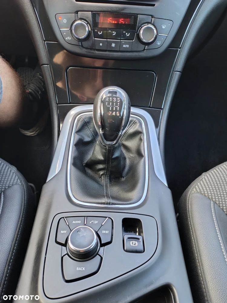 Opel Insignia 2.0 CDTI Sports Tourer - 13